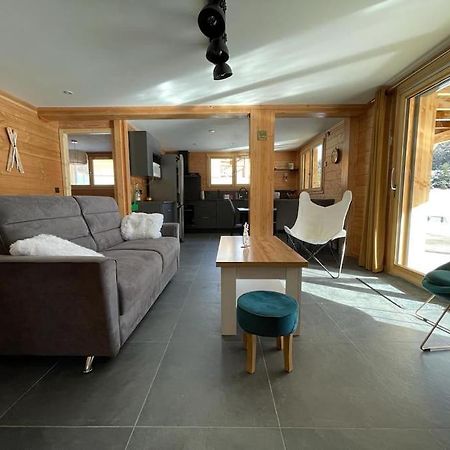 Appartement Lumineux Neuf Dans Bas De Chalet Le Douglas La Joue du Loup Exterior photo