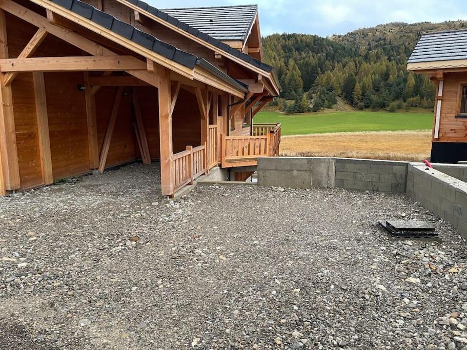 Appartement Lumineux Neuf Dans Bas De Chalet Le Douglas La Joue du Loup Exterior photo